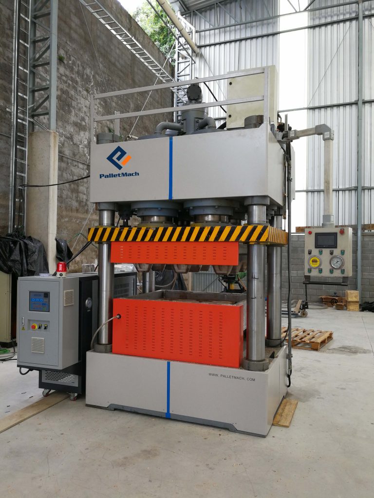 automatic pallet maker machine